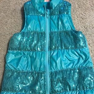 Cute girls vest. Size6/6x